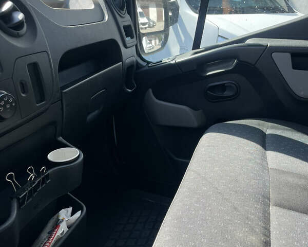 Опель Movano, объемом двигателя 2.3 л и пробегом 450 тыс. км за 12800 $, фото 1 на Automoto.ua