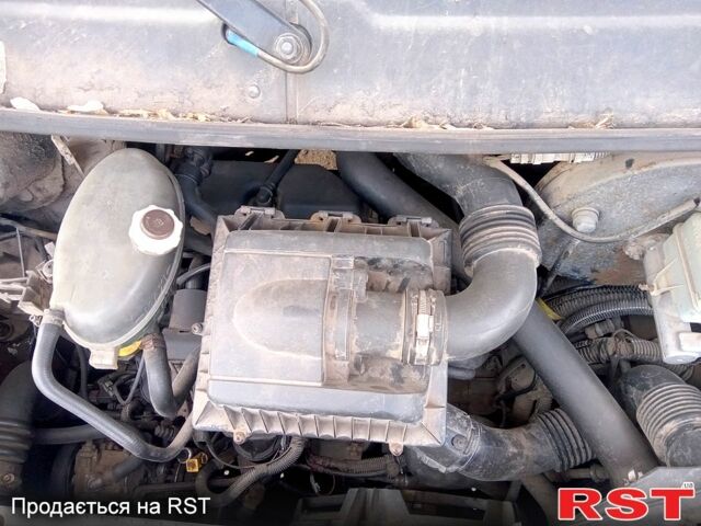 Опель Movano, объемом двигателя 2.5 л и пробегом 0 тыс. км за 5600 $, фото 4 на Automoto.ua