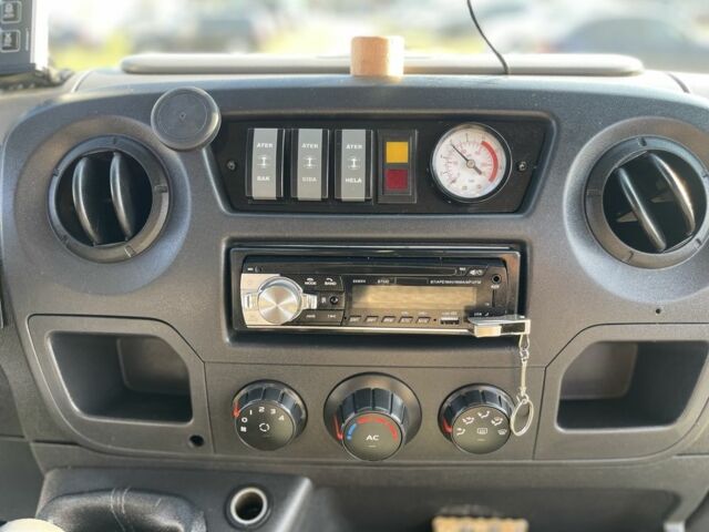 Серый Опель Movano, объемом двигателя 2.3 л и пробегом 323 тыс. км за 14300 $, фото 14 на Automoto.ua