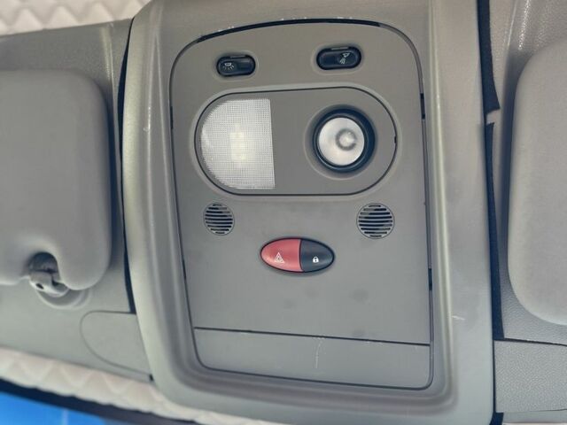 Серый Опель Movano, объемом двигателя 2.3 л и пробегом 323 тыс. км за 14300 $, фото 18 на Automoto.ua