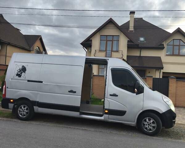 Серый Опель Movano, объемом двигателя 2.3 л и пробегом 303 тыс. км за 12300 $, фото 5 на Automoto.ua