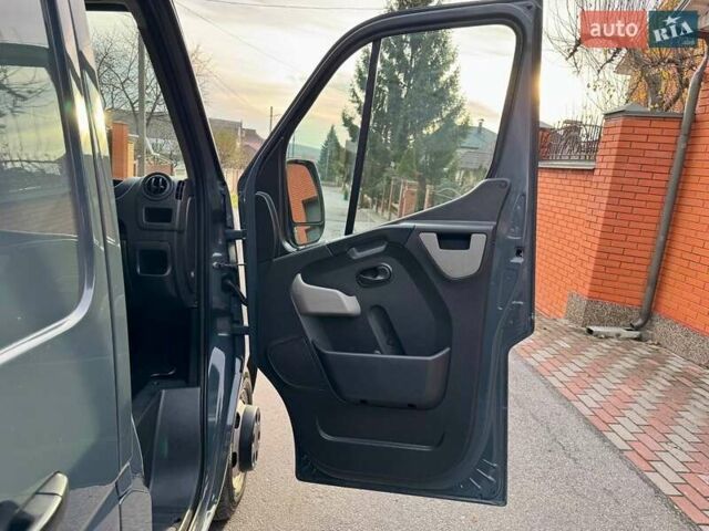 Серый Опель Movano, объемом двигателя 2.3 л и пробегом 208 тыс. км за 20500 $, фото 33 на Automoto.ua