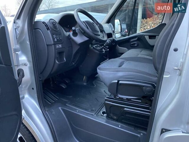 Сірий Опель Movano, об'ємом двигуна 2.3 л та пробігом 287 тис. км за 18890 $, фото 42 на Automoto.ua