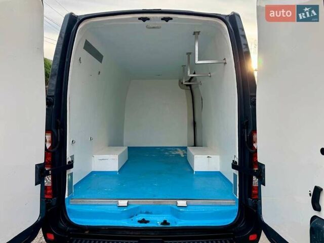 Серый Опель Movano, объемом двигателя 2.3 л и пробегом 208 тыс. км за 20500 $, фото 40 на Automoto.ua