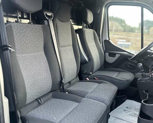 Серый Опель Movano, объемом двигателя 2.3 л и пробегом 272 тыс. км за 17500 $, фото 26 на Automoto.ua