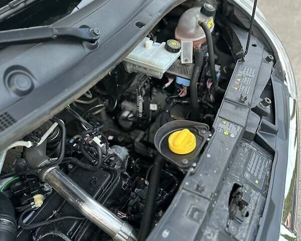 Серый Опель Movano, объемом двигателя 2.3 л и пробегом 272 тыс. км за 17500 $, фото 8 на Automoto.ua