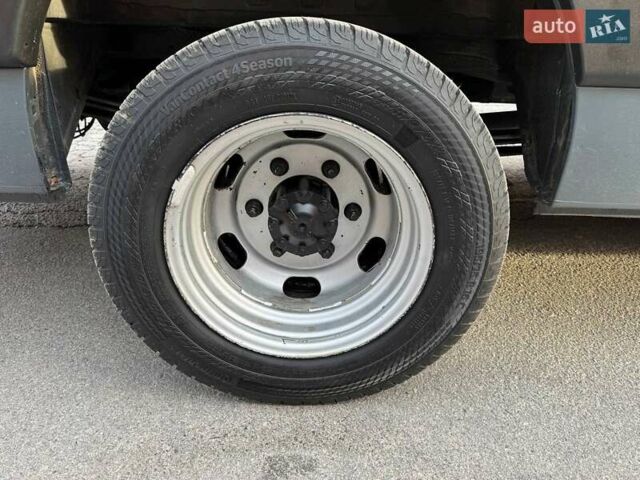 Серый Опель Movano, объемом двигателя 2.3 л и пробегом 208 тыс. км за 20500 $, фото 19 на Automoto.ua