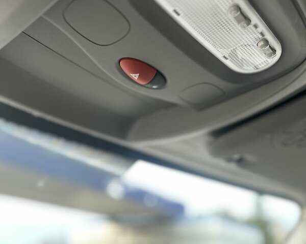 Серый Опель Movano, объемом двигателя 2.3 л и пробегом 272 тыс. км за 17500 $, фото 24 на Automoto.ua