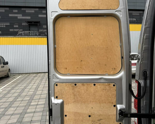 Серый Опель Movano, объемом двигателя 2.3 л и пробегом 259 тыс. км за 20500 $, фото 32 на Automoto.ua