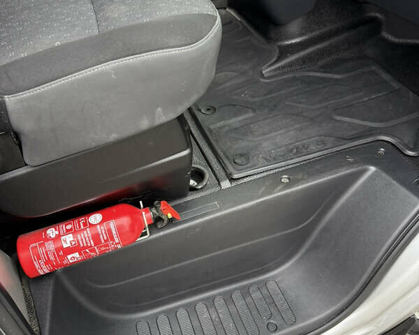 Серый Опель Movano, объемом двигателя 2.3 л и пробегом 259 тыс. км за 20500 $, фото 18 на Automoto.ua