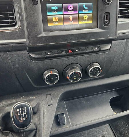 Серый Опель Movano, объемом двигателя 0 л и пробегом 84 тыс. км за 17900 $, фото 7 на Automoto.ua