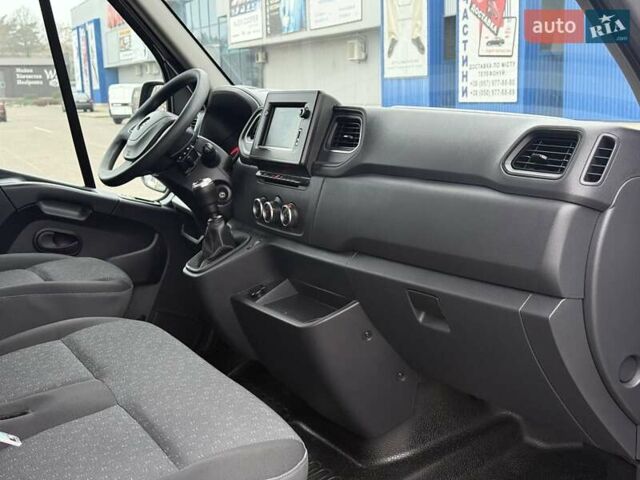 Серый Опель Movano, объемом двигателя 2.3 л и пробегом 218 тыс. км за 18750 $, фото 17 на Automoto.ua