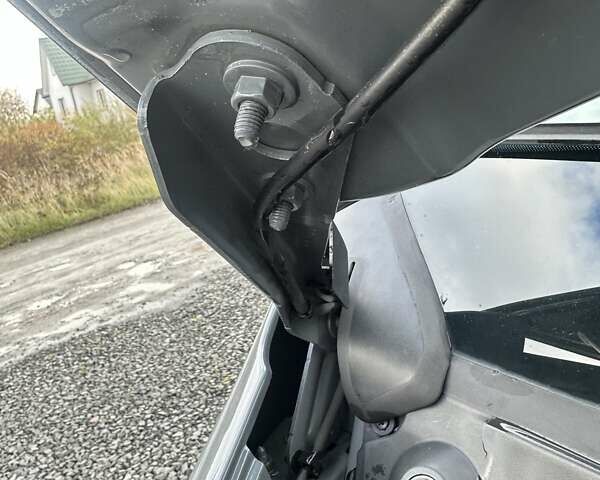 Сірий Опель Movano, об'ємом двигуна 2.3 л та пробігом 208 тис. км за 18900 $, фото 25 на Automoto.ua