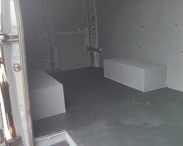 Сірий Опель Movano, об'ємом двигуна 0 л та пробігом 50 тис. км за 27550 $, фото 4 на Automoto.ua