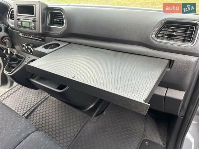 Сірий Опель Movano, об'ємом двигуна 2.3 л та пробігом 208 тис. км за 18900 $, фото 46 на Automoto.ua