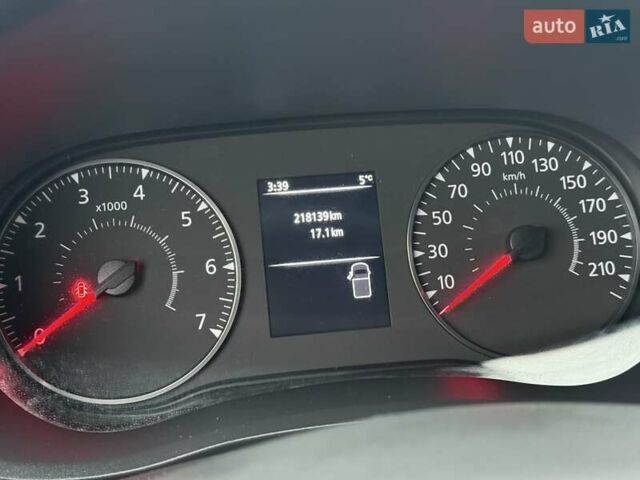 Серый Опель Movano, объемом двигателя 2.3 л и пробегом 218 тыс. км за 18750 $, фото 16 на Automoto.ua