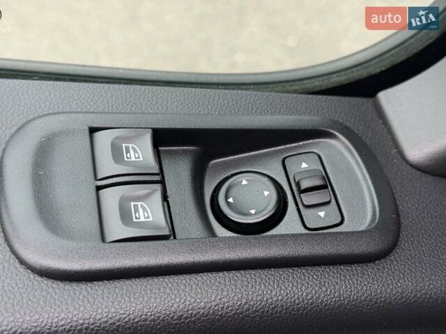 Серый Опель Movano, объемом двигателя 2.3 л и пробегом 218 тыс. км за 18750 $, фото 13 на Automoto.ua