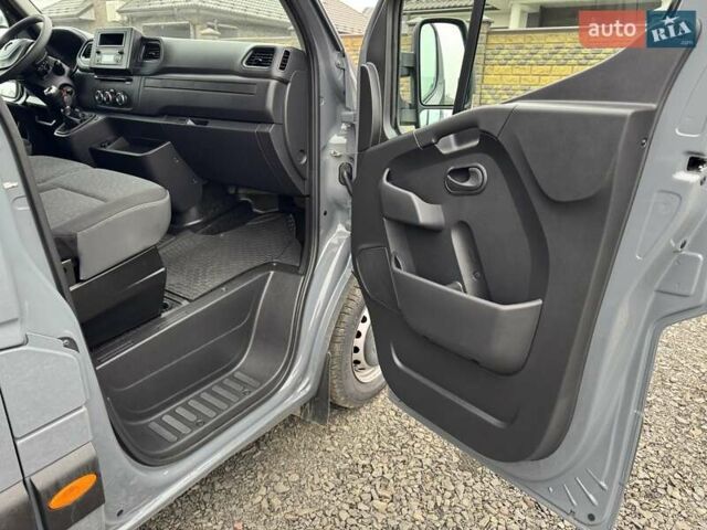 Серый Опель Movano, объемом двигателя 2.3 л и пробегом 207 тыс. км за 21200 $, фото 13 на Automoto.ua