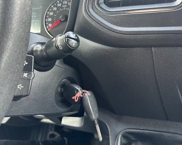 Сірий Опель Movano, об'ємом двигуна 2.3 л та пробігом 208 тис. км за 18900 $, фото 52 на Automoto.ua