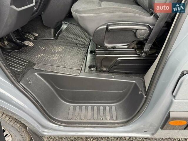 Серый Опель Movano, объемом двигателя 2.3 л и пробегом 207 тыс. км за 21200 $, фото 23 на Automoto.ua