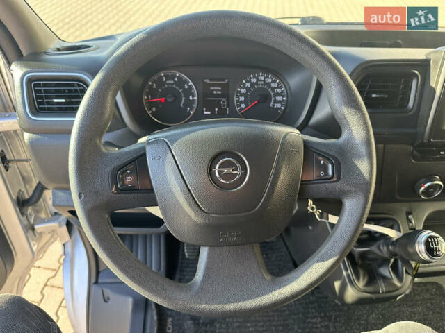Серый Опель Movano, объемом двигателя 2.3 л и пробегом 240 тыс. км за 18700 $, фото 26 на Automoto.ua