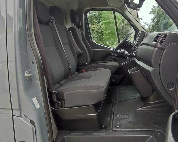 Сірий Опель Movano, об'ємом двигуна 0 л та пробігом 49 тис. км за 28500 $, фото 10 на Automoto.ua