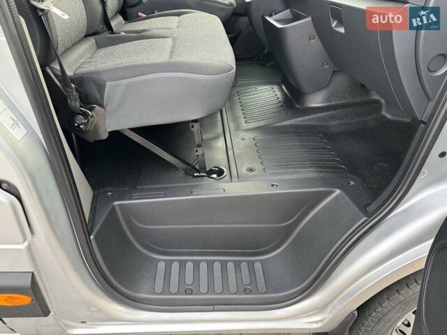 Серый Опель Movano, объемом двигателя 2.3 л и пробегом 218 тыс. км за 21700 $, фото 32 на Automoto.ua