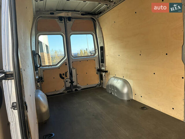 Серый Опель Movano, объемом двигателя 2.3 л и пробегом 240 тыс. км за 18700 $, фото 22 на Automoto.ua