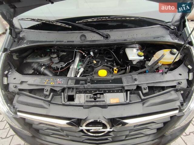 Сірий Опель Movano, об'ємом двигуна 0 л та пробігом 49 тис. км за 28500 $, фото 4 на Automoto.ua