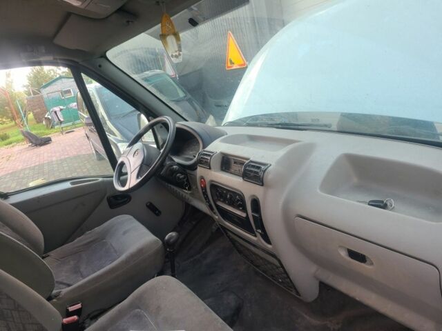 Серый Опель Movano, объемом двигателя 2.5 л и пробегом 160 тыс. км за 4250 $, фото 6 на Automoto.ua