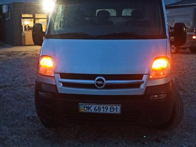 Серый Опель Movano, объемом двигателя 2.5 л и пробегом 396 тыс. км за 7300 $, фото 1 на Automoto.ua