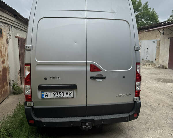 Серый Опель Movano, объемом двигателя 2.3 л и пробегом 339 тыс. км за 10900 $, фото 4 на Automoto.ua