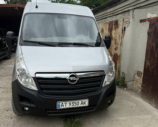 Серый Опель Movano, объемом двигателя 2.3 л и пробегом 339 тыс. км за 10900 $, фото 1 на Automoto.ua