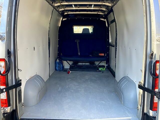 Серый Опель Movano, объемом двигателя 2.3 л и пробегом 299 тыс. км за 13900 $, фото 8 на Automoto.ua