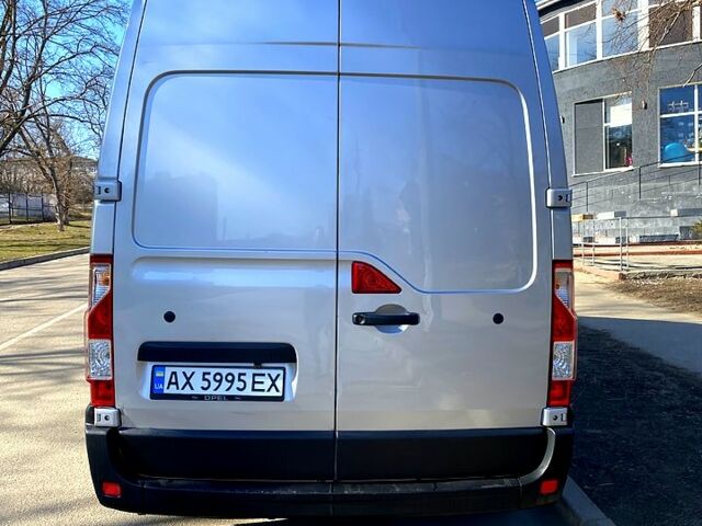 Серый Опель Movano, объемом двигателя 2.3 л и пробегом 299 тыс. км за 13900 $, фото 3 на Automoto.ua