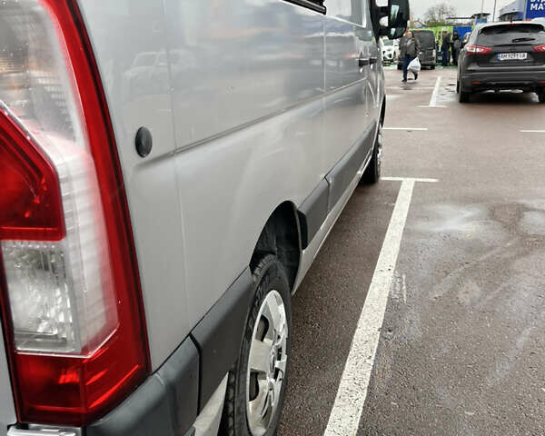 Сірий Опель Movano, об'ємом двигуна 2.3 л та пробігом 330 тис. км за 14500 $, фото 4 на Automoto.ua