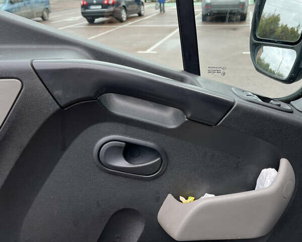 Сірий Опель Movano, об'ємом двигуна 2.3 л та пробігом 330 тис. км за 14500 $, фото 9 на Automoto.ua