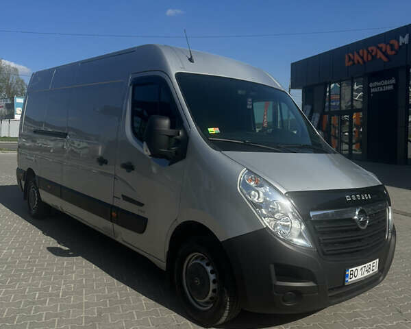 Серый Опель Movano, объемом двигателя 2.3 л и пробегом 198 тыс. км за 18200 $, фото 1 на Automoto.ua