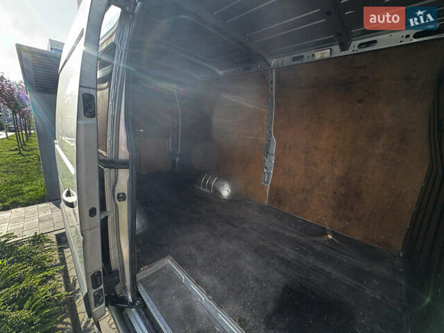 Серый Опель Movano, объемом двигателя 2.3 л и пробегом 92 тыс. км за 19200 $, фото 5 на Automoto.ua