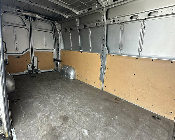 Серый Опель Movano, объемом двигателя 2.3 л и пробегом 198 тыс. км за 21000 $, фото 17 на Automoto.ua