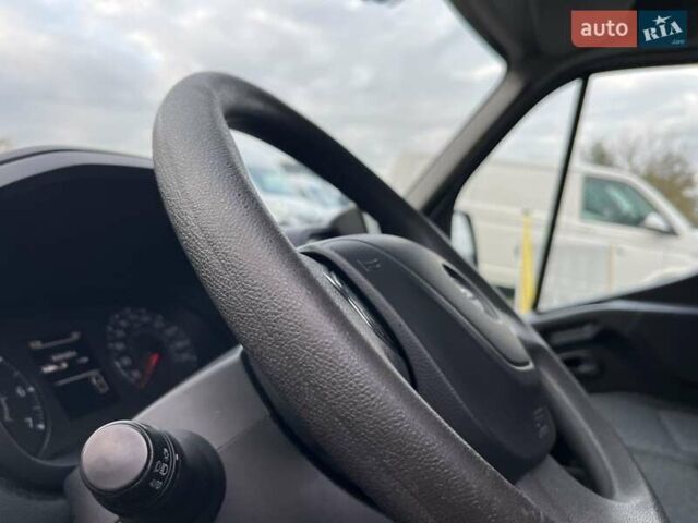 Серый Опель Movano, объемом двигателя 2.3 л и пробегом 166 тыс. км за 18499 $, фото 19 на Automoto.ua