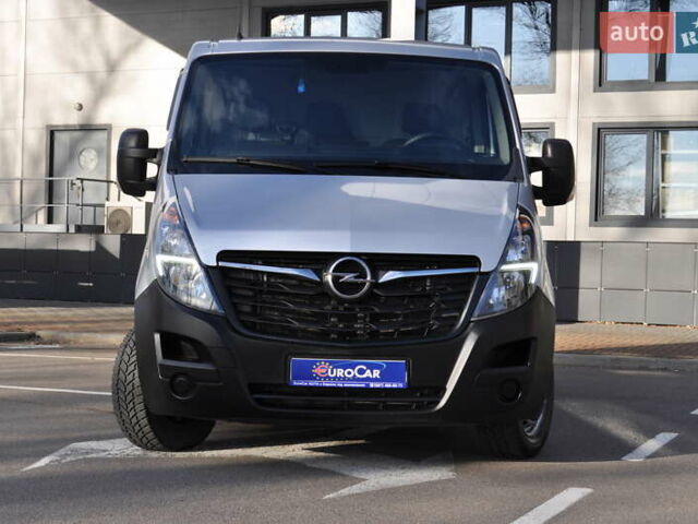 Серый Опель Movano, объемом двигателя 2.3 л и пробегом 292 тыс. км за 20500 $, фото 3 на Automoto.ua