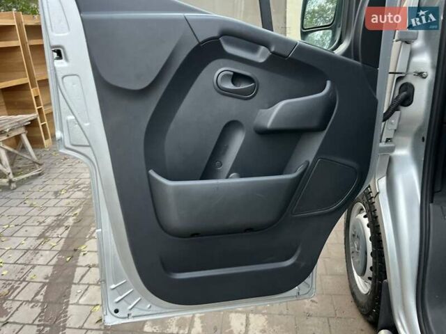 Серый Опель Movano, объемом двигателя 2.3 л и пробегом 166 тыс. км за 18499 $, фото 23 на Automoto.ua