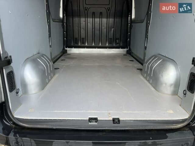 Серый Опель Movano, объемом двигателя 2.3 л и пробегом 166 тыс. км за 18499 $, фото 14 на Automoto.ua