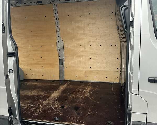 Серый Опель Movano, объемом двигателя 2.3 л и пробегом 208 тыс. км за 18500 $, фото 29 на Automoto.ua