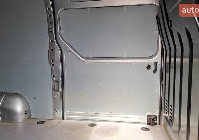 Серый Опель Movano, объемом двигателя 2.3 л и пробегом 166 тыс. км за 19900 $, фото 9 на Automoto.ua