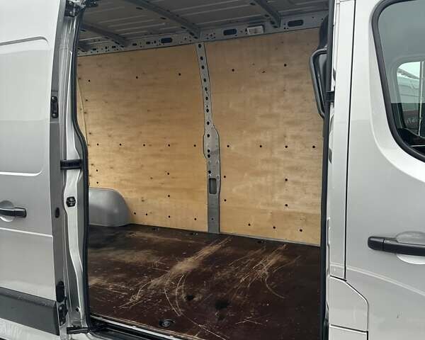 Серый Опель Movano, объемом двигателя 2.3 л и пробегом 208 тыс. км за 18500 $, фото 31 на Automoto.ua