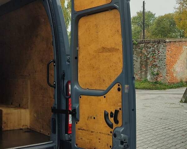 Серый Опель Movano, объемом двигателя 2.2 л и пробегом 48 тыс. км за 28500 $, фото 28 на Automoto.ua