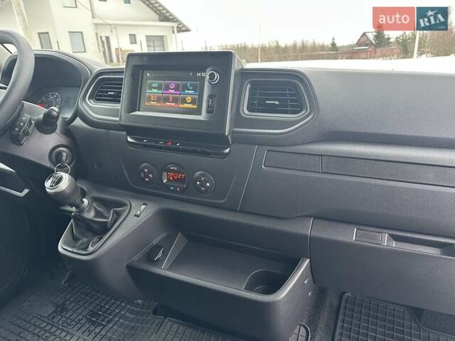 Серый Опель Movano, объемом двигателя 2.3 л и пробегом 208 тыс. км за 18500 $, фото 59 на Automoto.ua