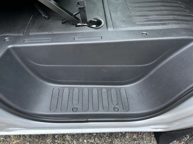 Серый Опель Movano, объемом двигателя 0 л и пробегом 200 тыс. км за 21700 $, фото 18 на Automoto.ua